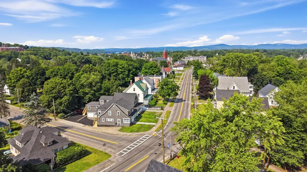 79 Gilford Avenue Laconia NH 03246