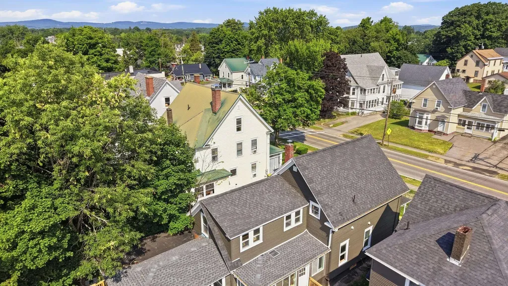 79 Gilford Avenue Laconia NH 03246