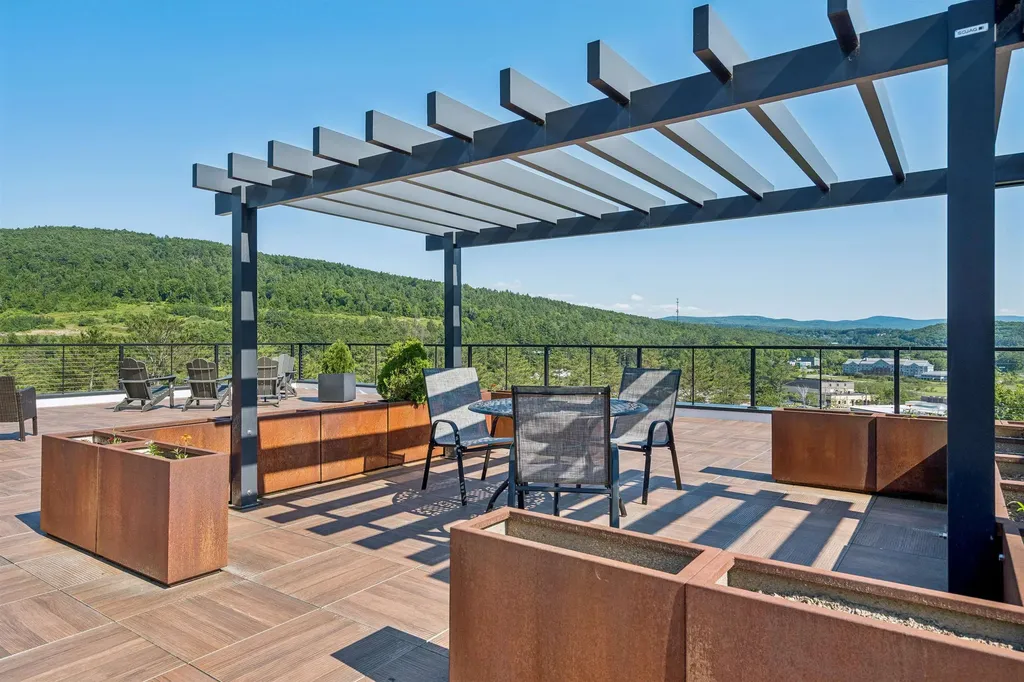 69 Etna Road Lebanon NH 03766