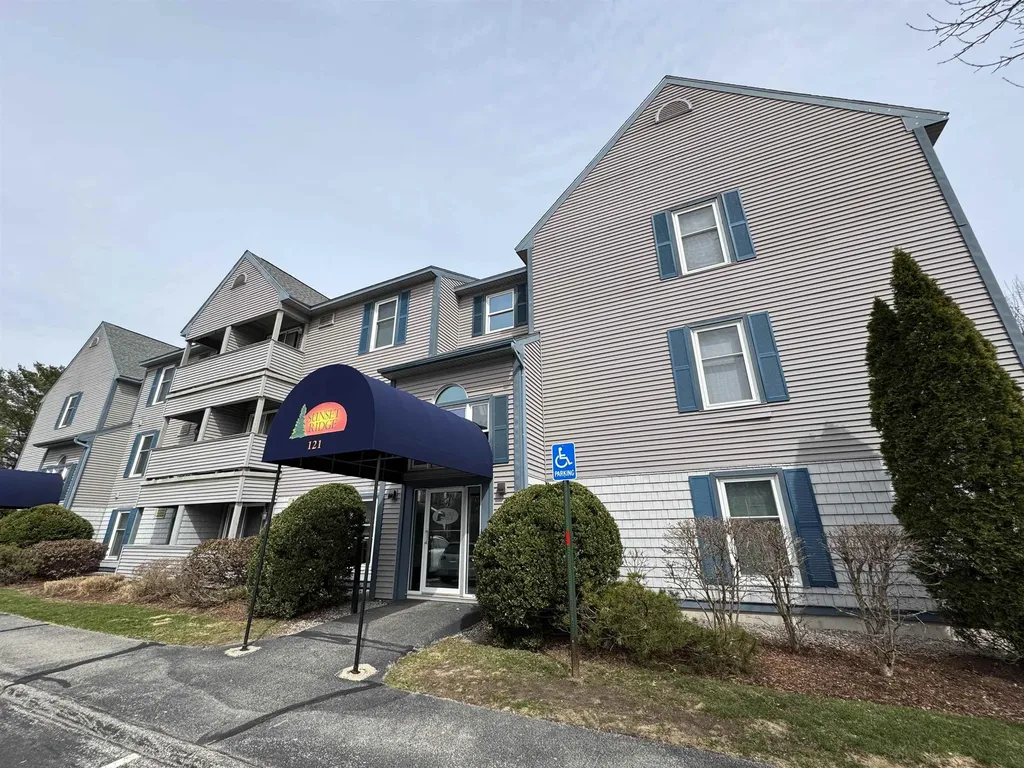 163 Eastern Avenue Manchester NH 03104