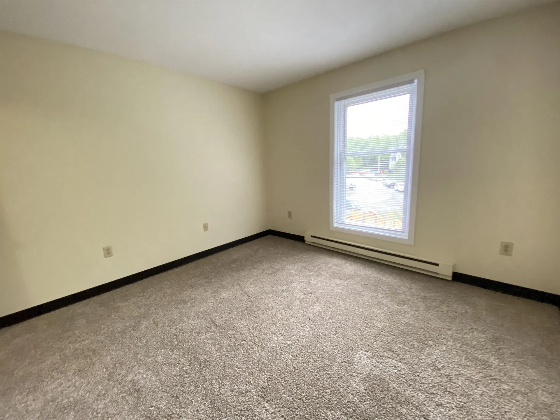 163 Eastern Avenue Manchester NH 03104
