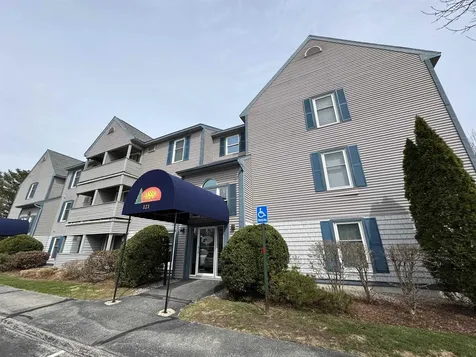 163 Eastern Avenue Manchester NH 03104