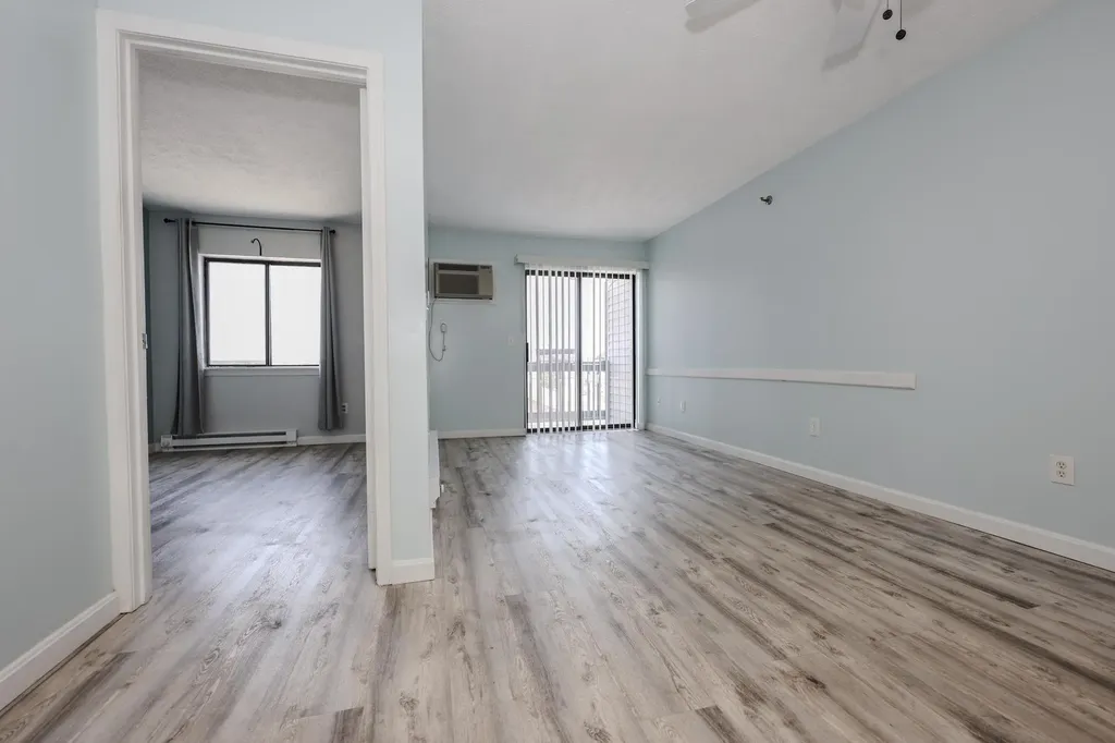 32 Ashworth Avenue Hampton NH 03842