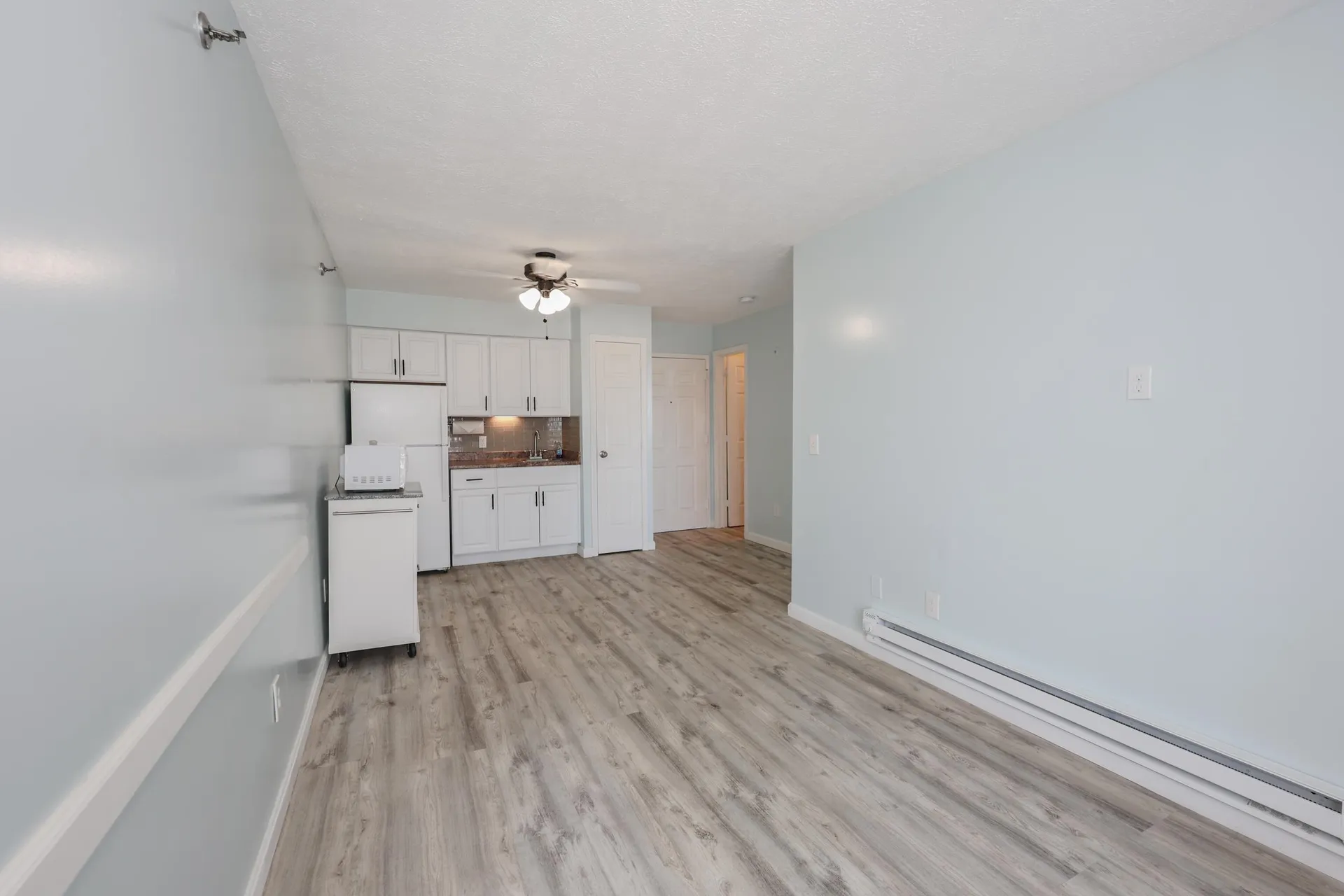 32 Ashworth Avenue Hampton NH 03842