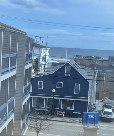 32 Ashworth Avenue Hampton NH 03842