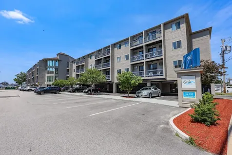 32 Ashworth Avenue Hampton NH 03842