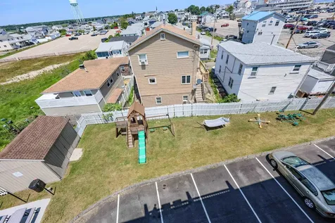 32 Ashworth Avenue Hampton NH 03842