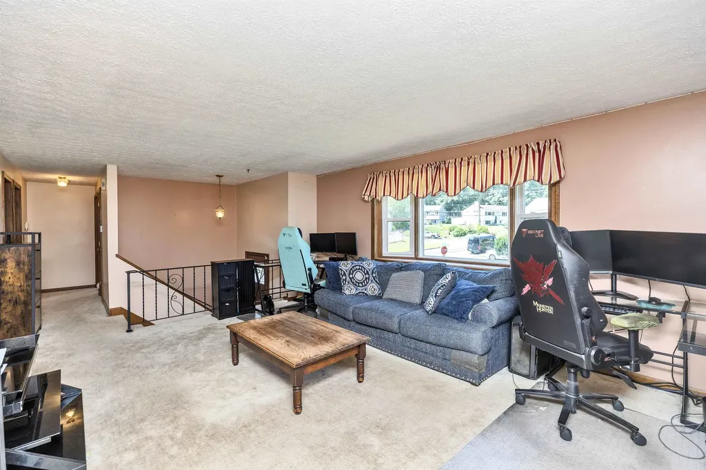 366 Blevens Drive Manchester NH 03104