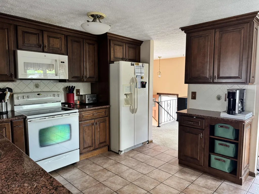 366 Blevens Drive Manchester NH 03104
