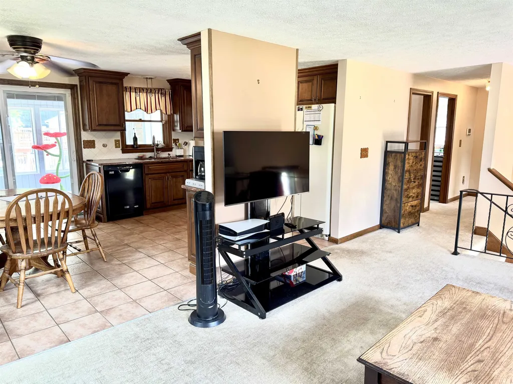 366 Blevens Drive Manchester NH 03104