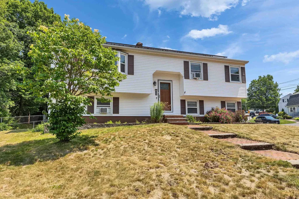 366 Blevens Drive Manchester NH 03104