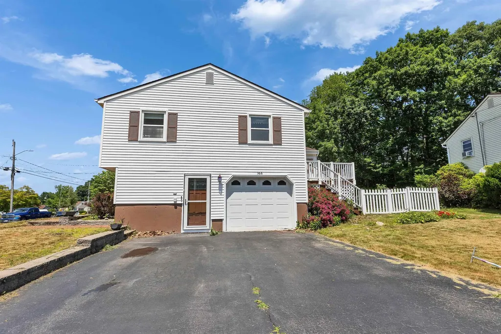 366 Blevens Drive Manchester NH 03104