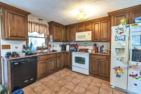 366 Blevens Drive Manchester NH 03104