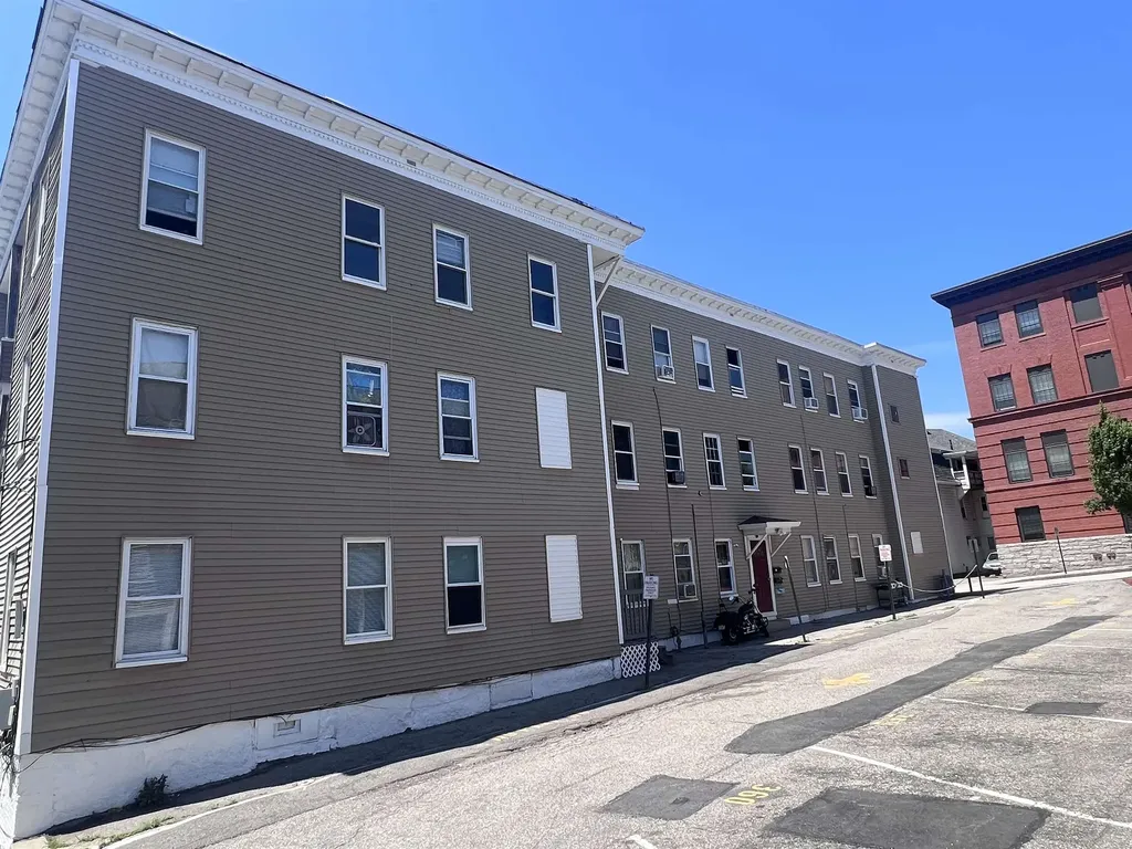 269 Cedar Street Manchester NH 03103