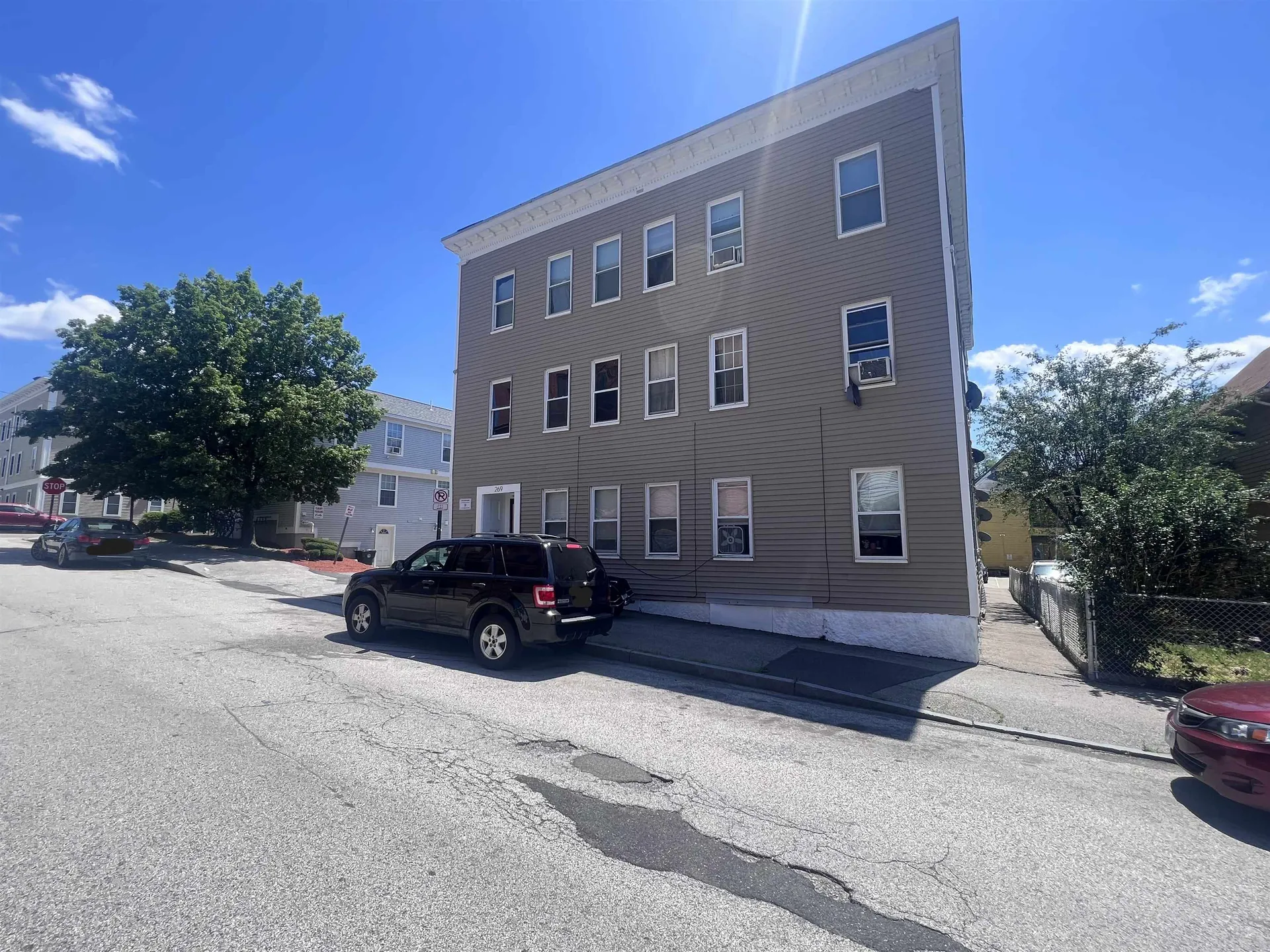 269 Cedar Street Manchester NH 03103