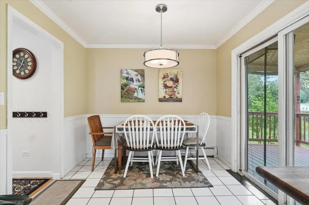 22 Redwood Terrace Essex Junction VT 05452