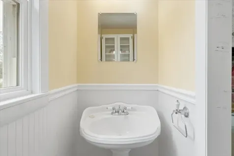 22 Redwood Terrace Essex Junction VT 05452