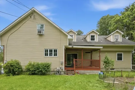22 Redwood Terrace Essex Junction VT 05452