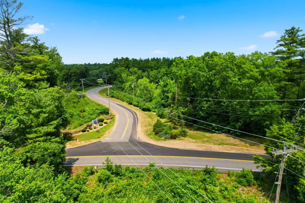 36 Old County Road Plaistow NH 03865