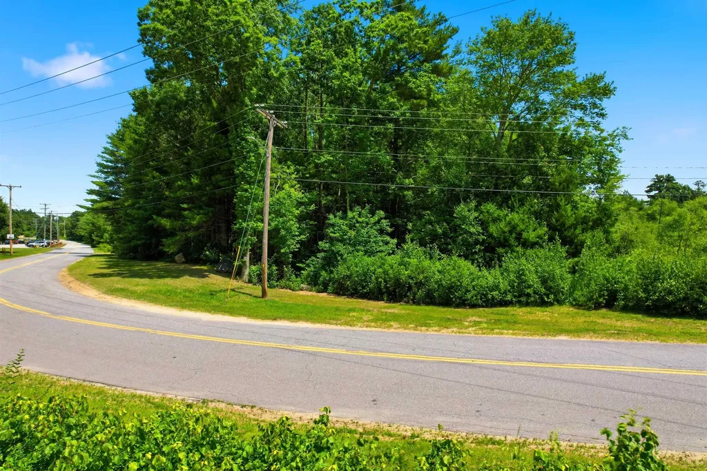 36 Old County Road Plaistow NH 03865