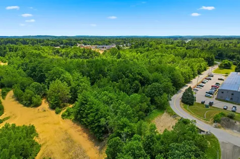 36 Old County Road Plaistow NH 03865