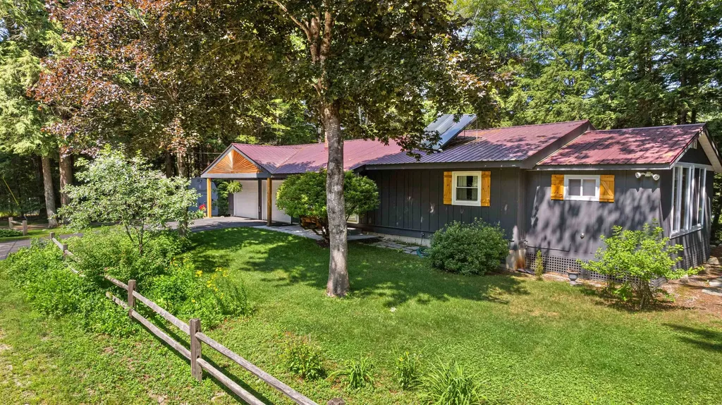 151 New Hampshire Drive Webster NH 03303