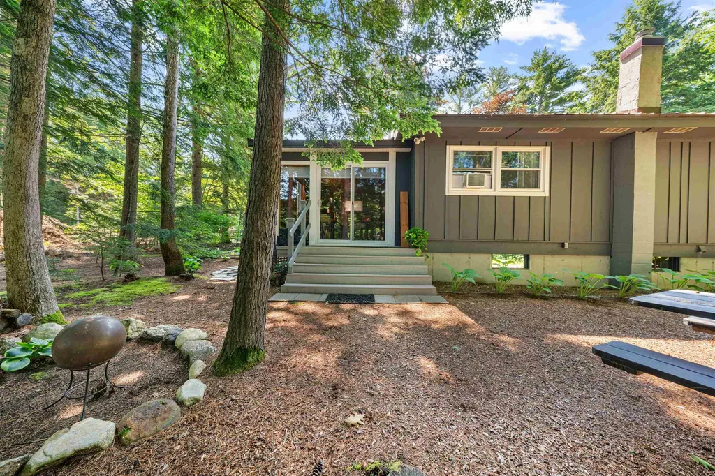 151 New Hampshire Drive Webster NH 03303