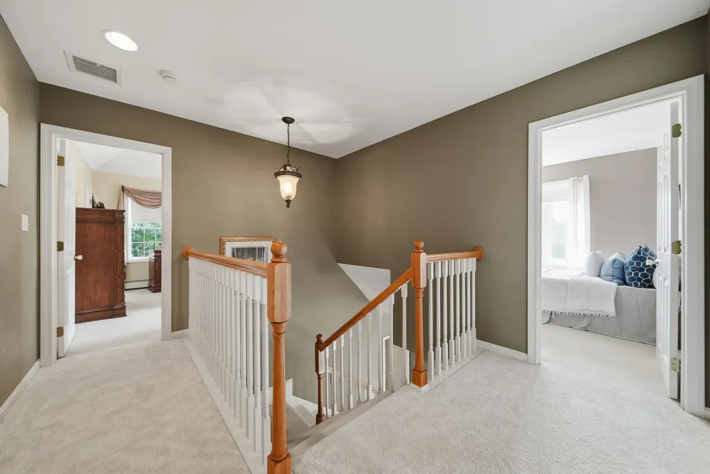 43 Emerson Road Chester NH 03036