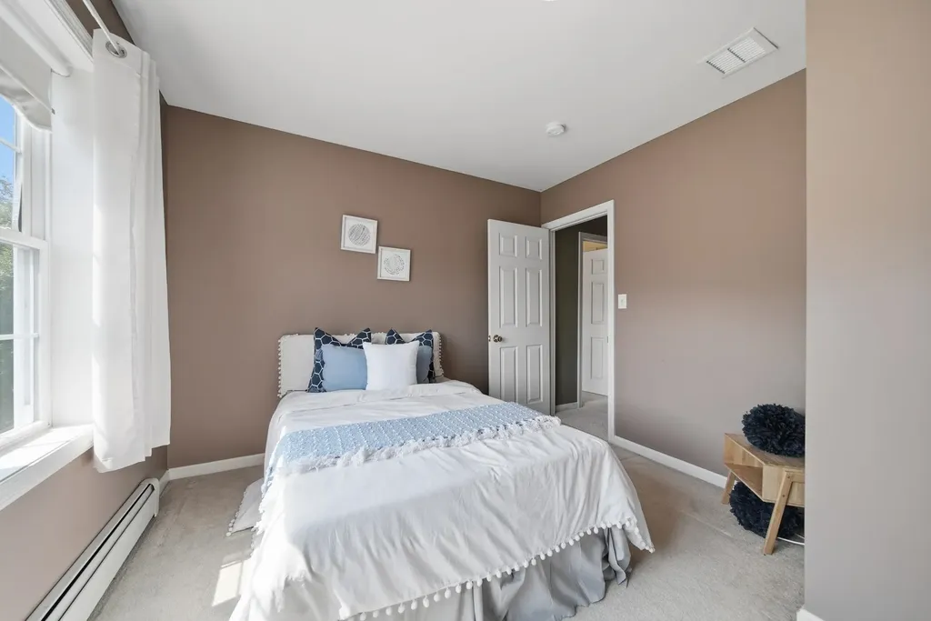 43 Emerson Road Chester NH 03036