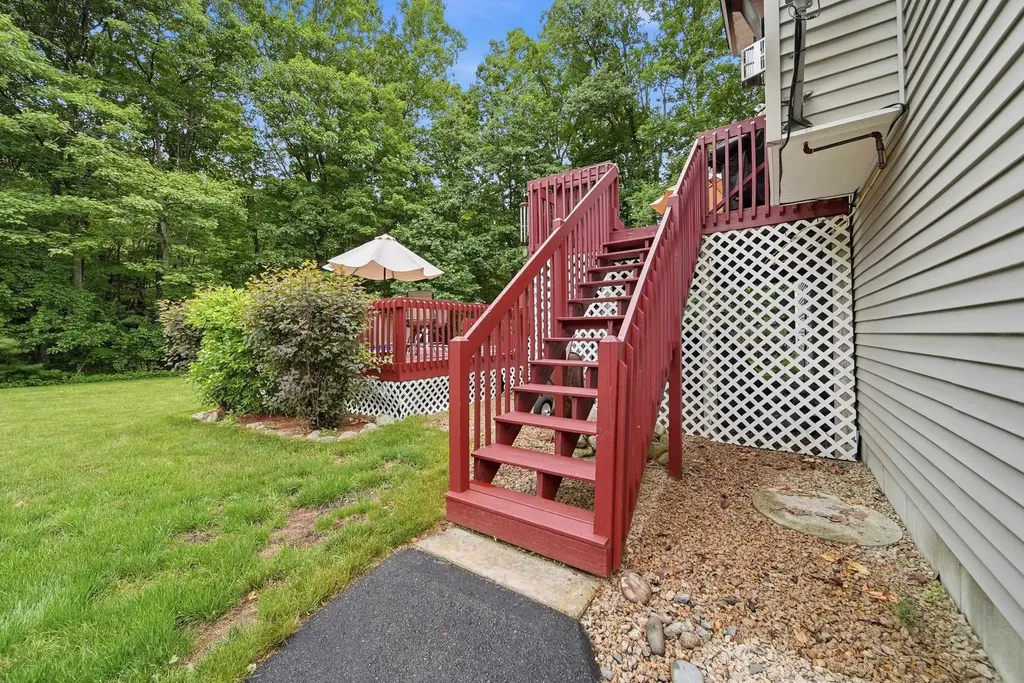 43 Emerson Road Chester NH 03036