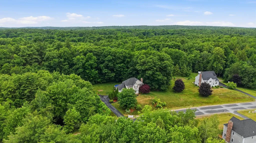 43 Emerson Road Chester NH 03036