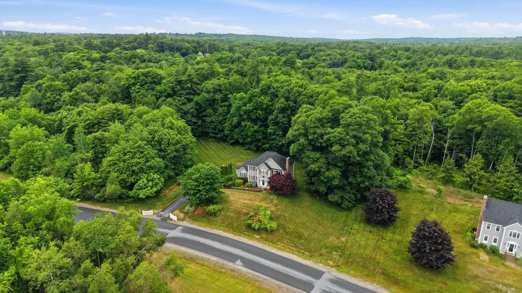 43 Emerson Road Chester NH 03036