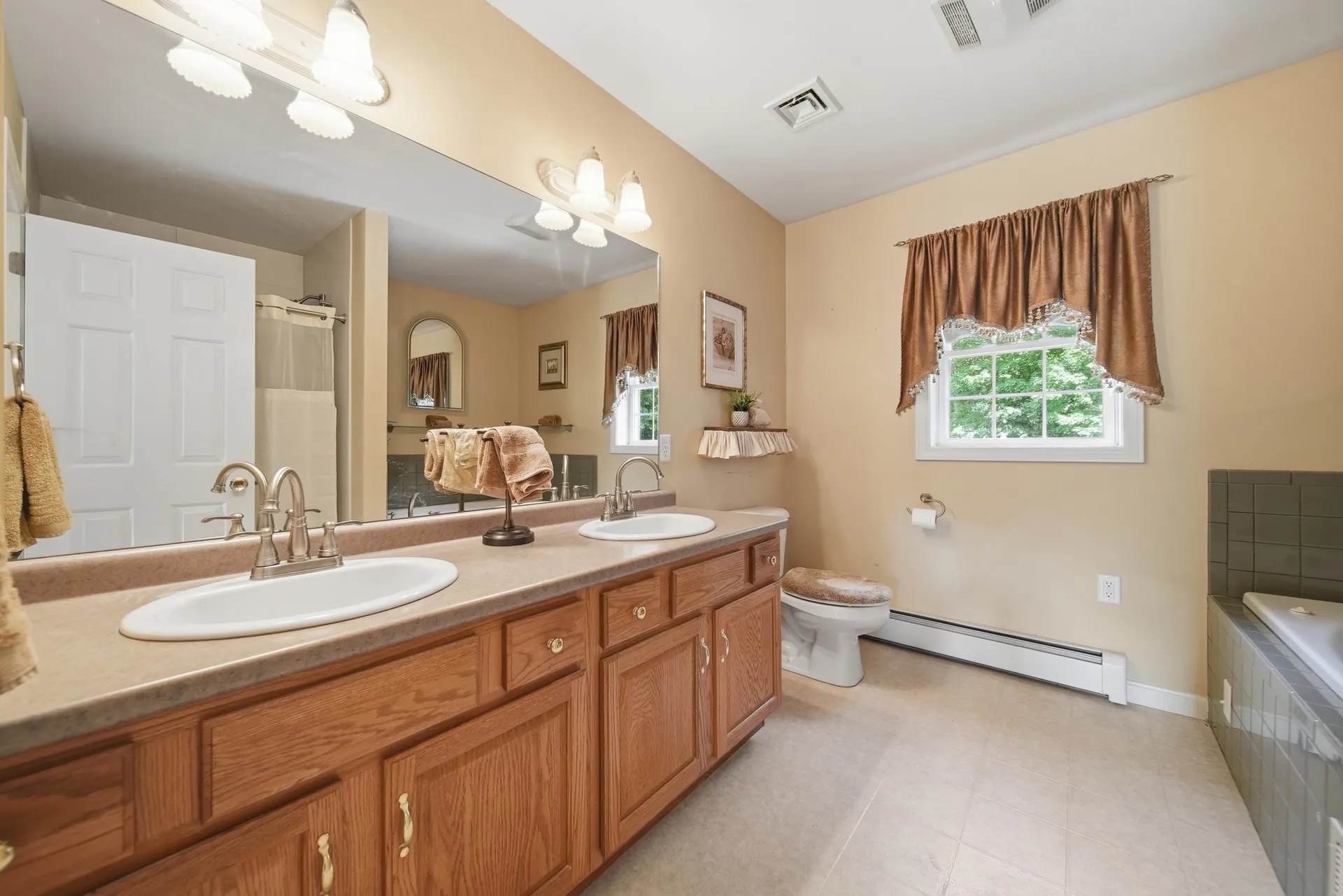 43 Emerson Road Chester NH 03036