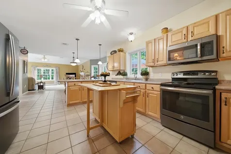 43 Emerson Road Chester NH 03036