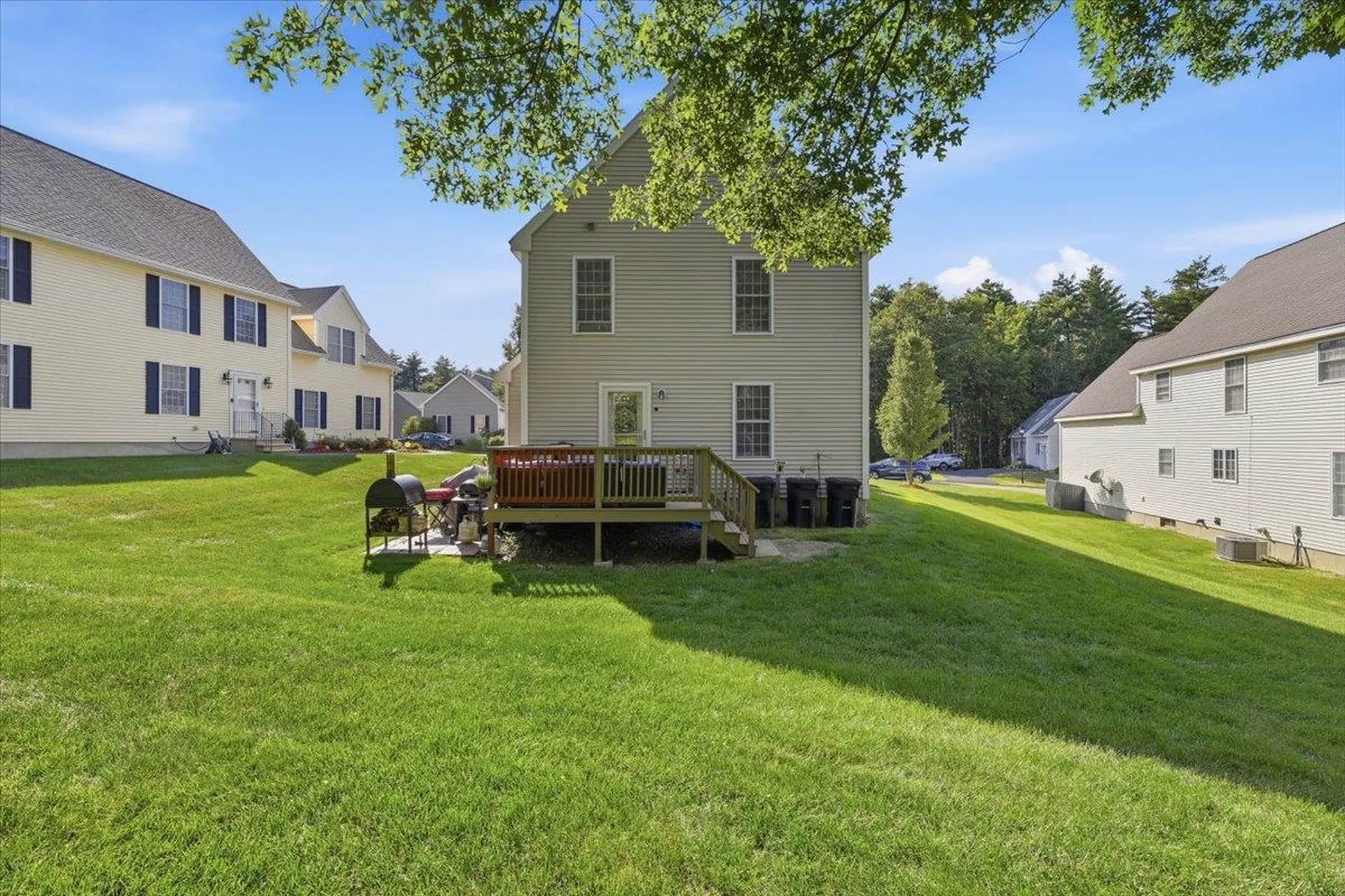 161 Forest Hill Way Manchester NH 03109