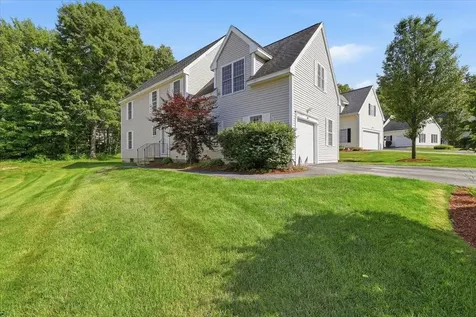 161 Forest Hill Way Manchester NH 03109