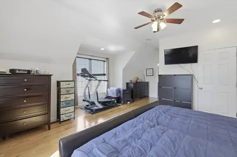 161 Forest Hill Way Manchester NH 03109