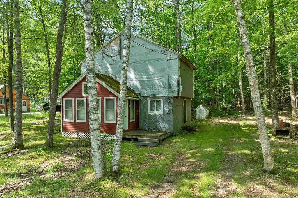 1099 Washington Hill Road Tamworth NH 03875