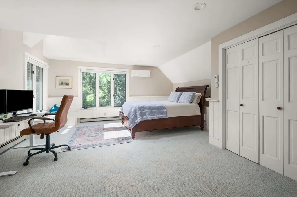 17 Pepperell Way York ME 03909
