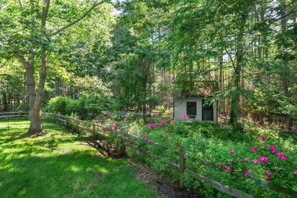 17 Pepperell Way York ME 03909