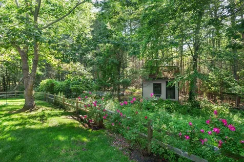 17 Pepperell Way York ME 03909