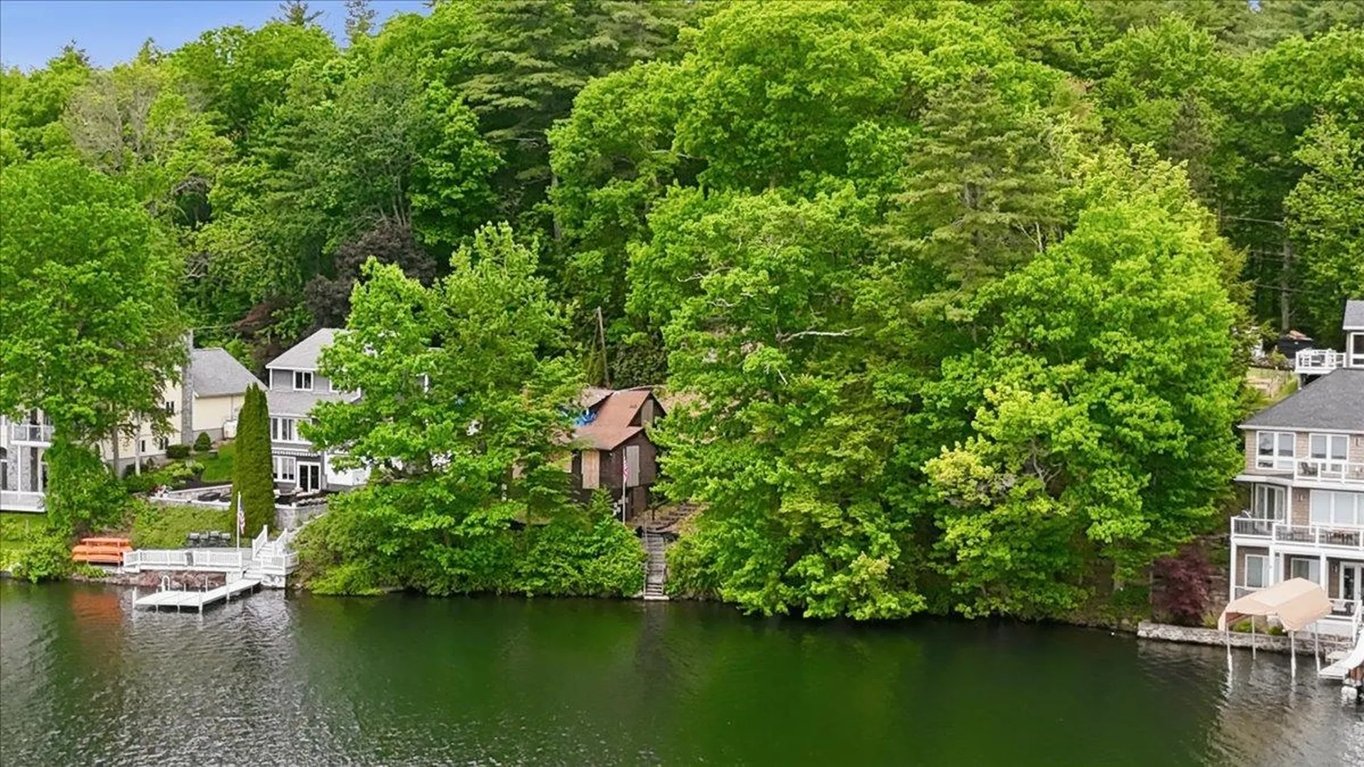 27 North Shore Road Windham NH 03087