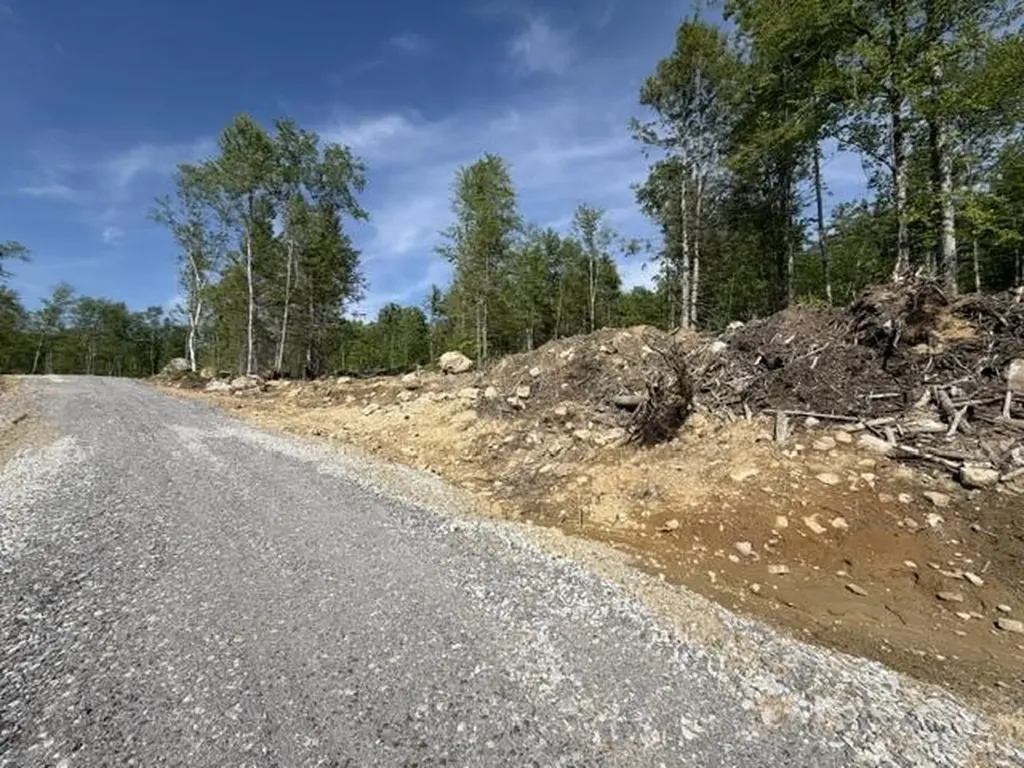 Old Coach Road New Boston NH 03070