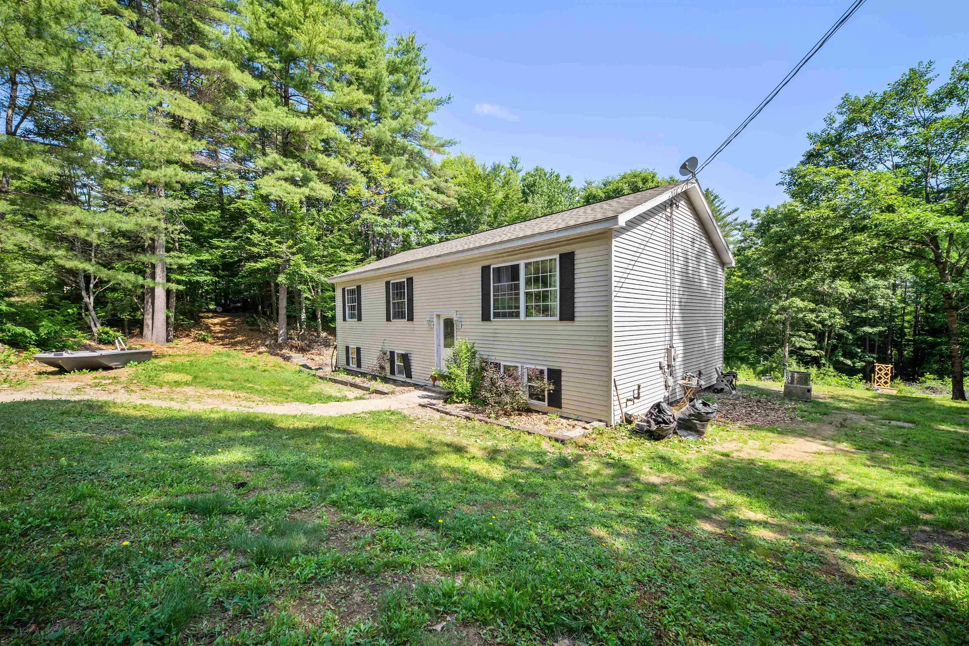 47 Henry Drive Effingham NH 03882