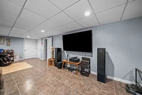 47 Henry Drive Effingham NH 03882