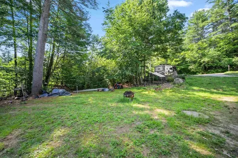 47 Henry Drive Effingham NH 03882