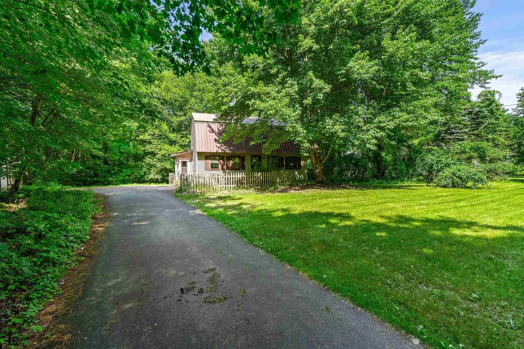 59 Oak Hill Road Concord NH 03301