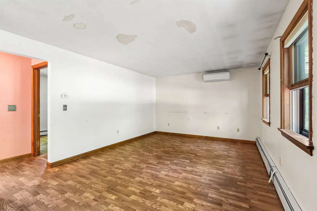 59 Oak Hill Road Concord NH 03301