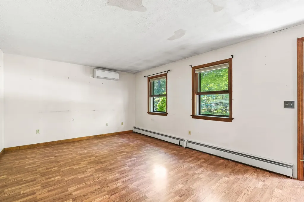 59 Oak Hill Road Concord NH 03301