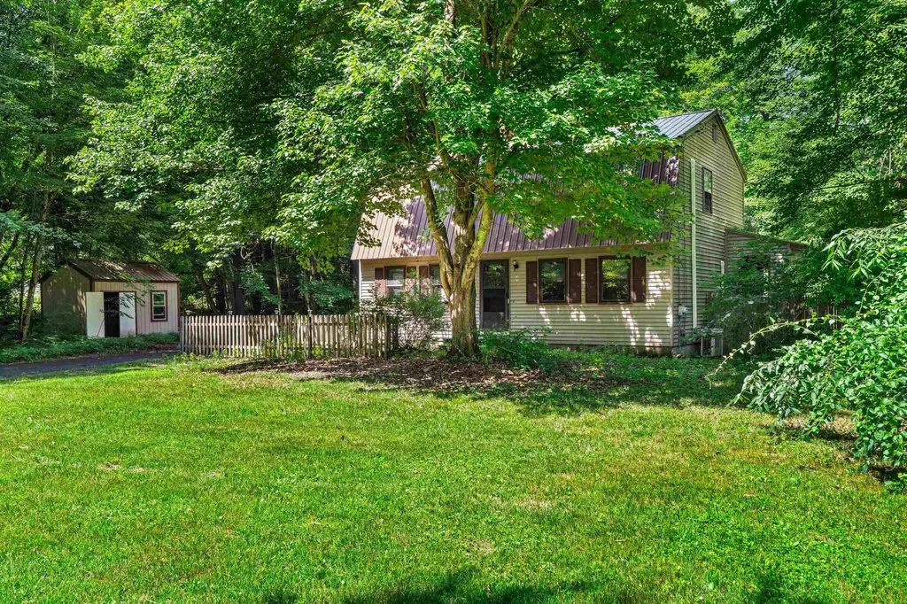 59 Oak Hill Road Concord NH 03301